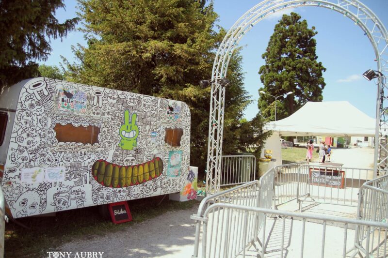 les Ingrédients 2015 - acrylique sur caravane